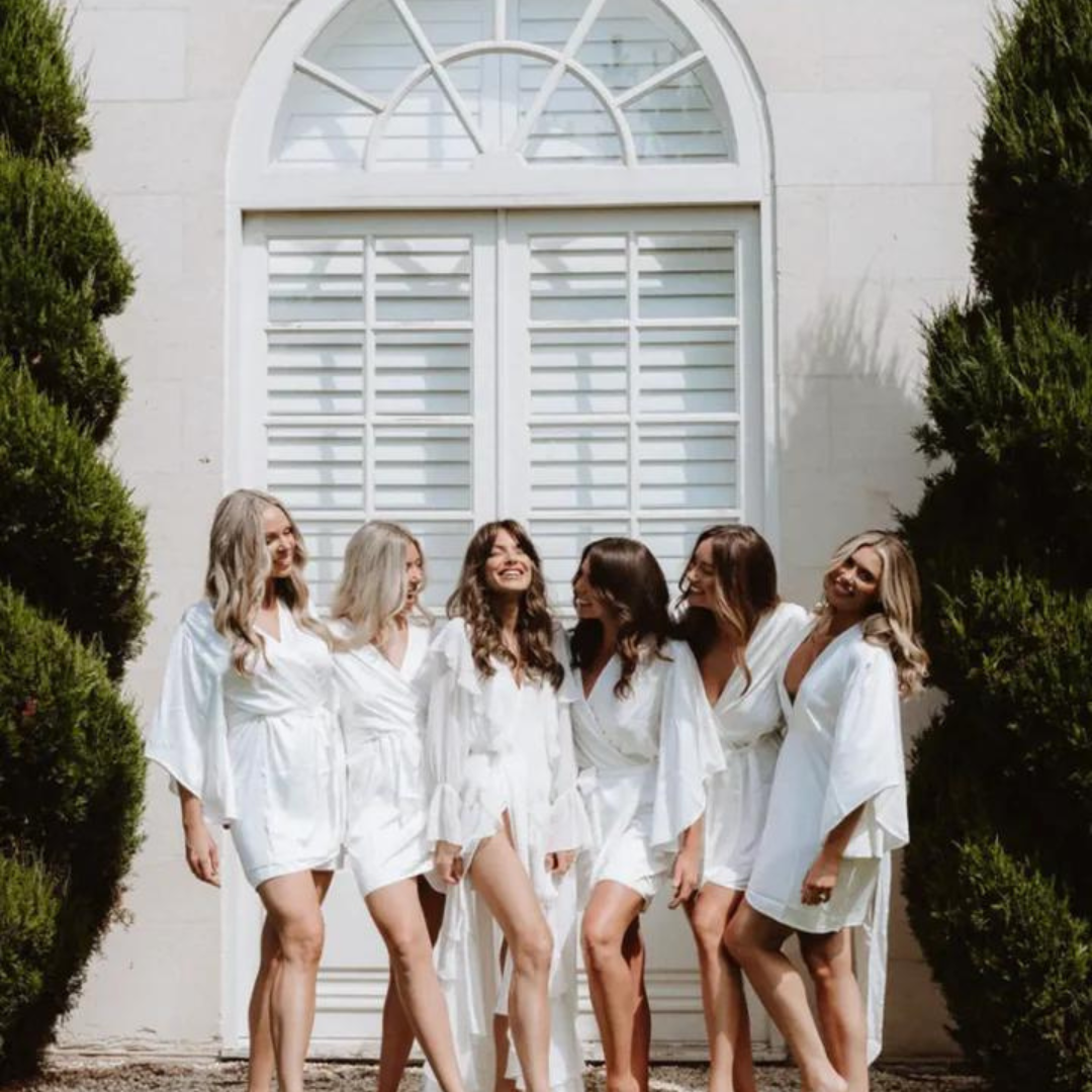 Top 10 Tips for Posing in Pre-Wedding Photos: Capturing Love in Every Frame