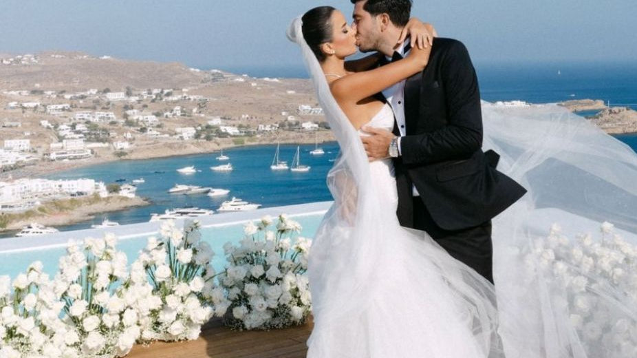 A Dreamy Greek Wedding: Julia Hussein’s Unforgettable Day in Mykonos