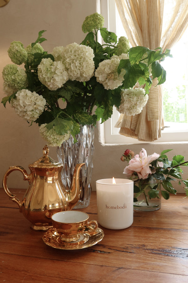 Signature Candle - Peony 285g
