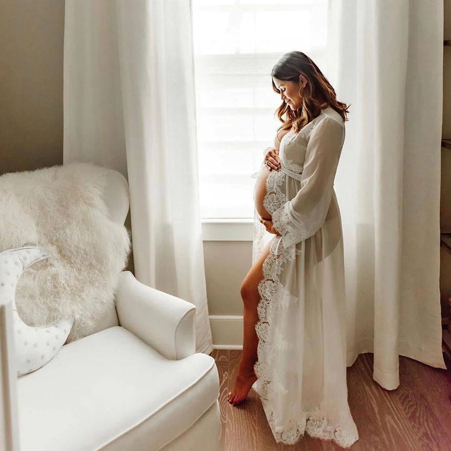 4 stylish mama-approved robes to wear for your maternity photos ...