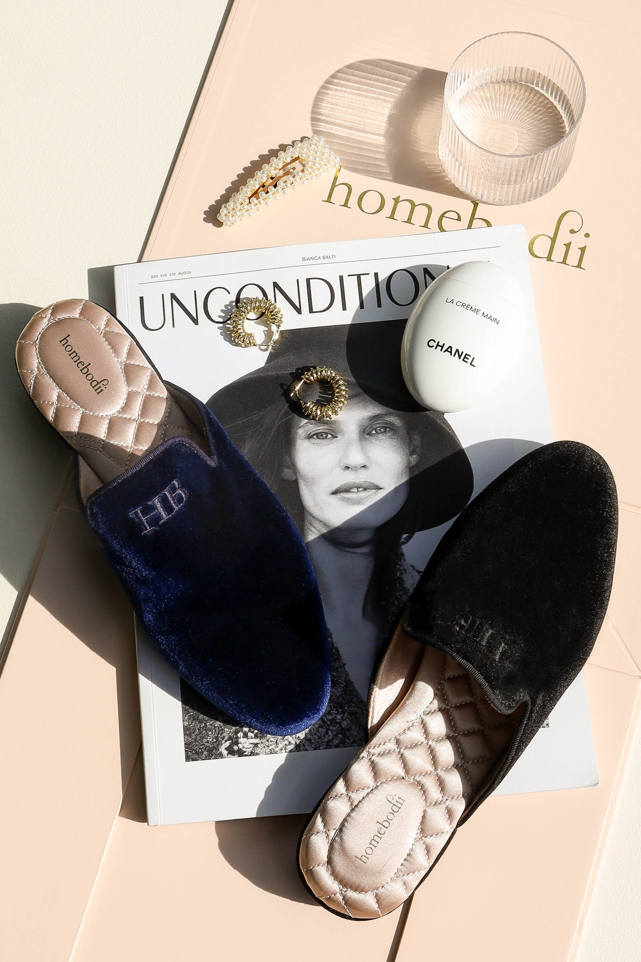 Florence Luxury Velvet Slipper  Black | Homebodii