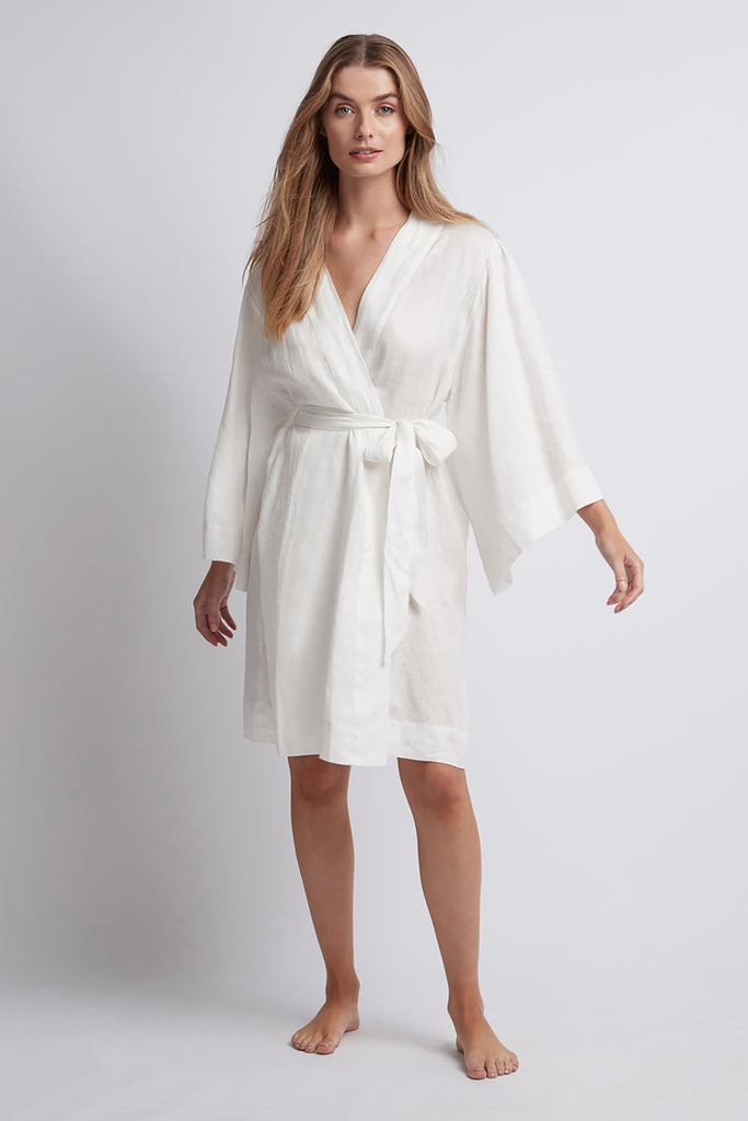 Elegant Bridesmaid Robes | Dressing Gowns & Kimonos | Homebodii ...
